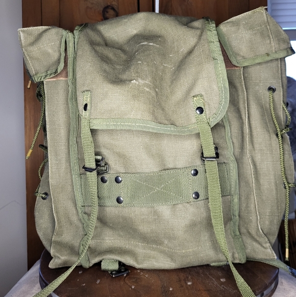 Italian Military Rucksack - Picture 2 of 14